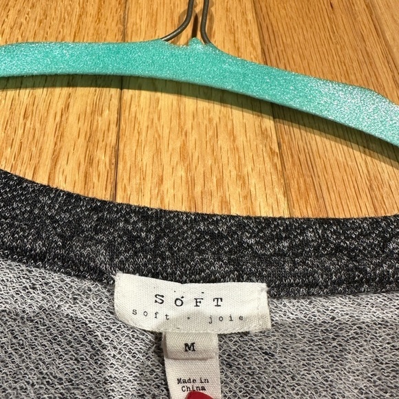 Soft Joie Dark Grey Triangle Sweater Size Medium - Picture 4 of 8